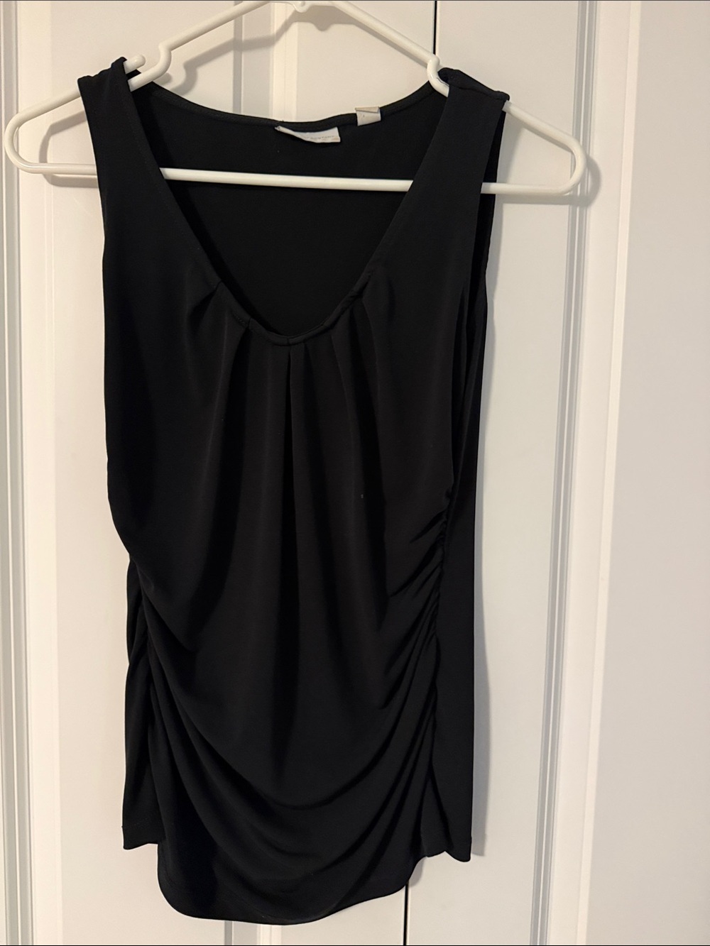 New York & Company Black Sleeveless V-Neck Tank with Side Ruching